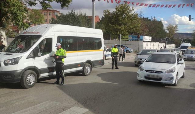 Okul  önleri polis merceğinde