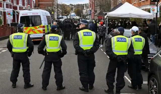 Londra’da PKK Yandaşları Polisle Çatıştı