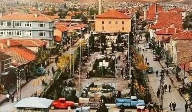 Hüseyin Kahya Parkı ve Çarşı Camii: Eski Kırıkkale’den Bir Kesit
