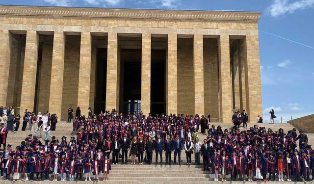 Başaran Mezuniyetini Ata’nın Huzurunda Başlattı