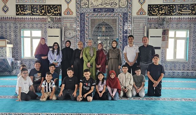 Kocatepe Camii’nde Öğrencilere Yönelik Tarihi Sunum Gerçekleştirildi