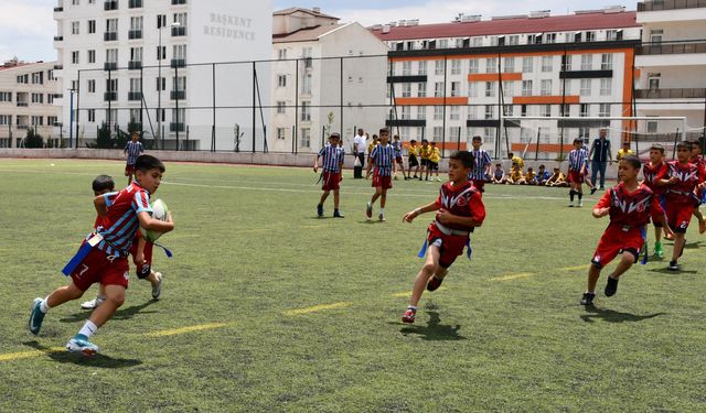 Kırıkkale’de Okul Sporları Grup Müsabakaları Başladı
