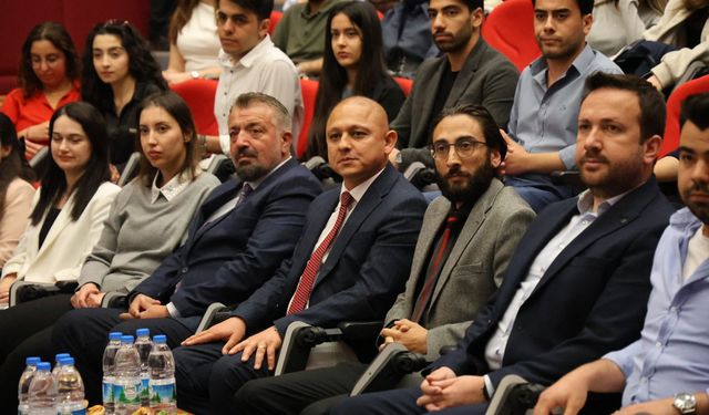 Kırıkkale Üniversitesi'nde Münazara Turnuvasına Yoğun İlgi