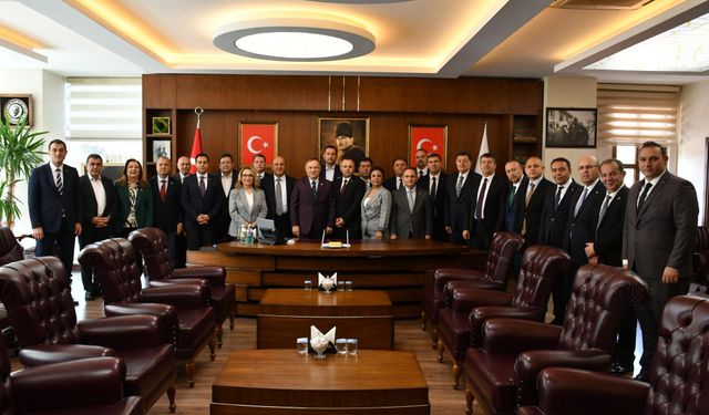 Başkan Önal Amasya’da Belediye Zirvesinde