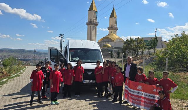 Malatyalı Öğrenciler Külliyeye Hayran Kaldı