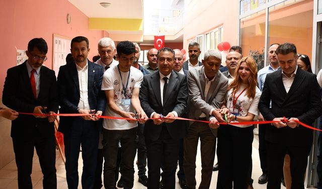 Yahşihan Ertuğrul Gazi MTAL’de TÜBİTAK Bilim Fuarı Açıldı