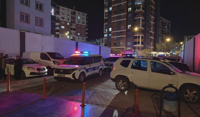 Bıçaklı Kavga: 1 Yaralı