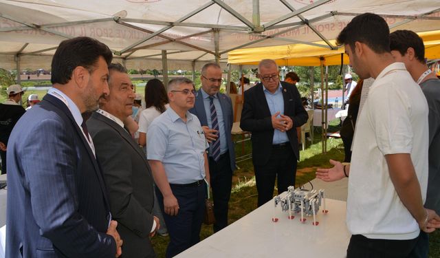 Kırıkkale’de Bilim Fuarı Festivali Büyük İlgi Gördü