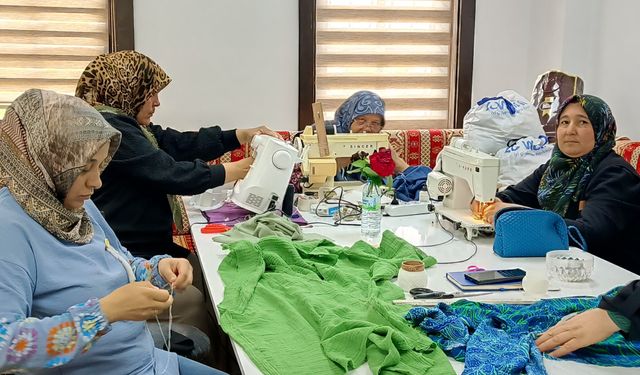Kadınlar Konağı Üretimle Şenleniyor