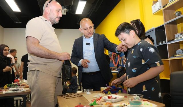 Bilim Merkezi'nde Babalar Günü'ne Özel Anlamlı Etkinlik