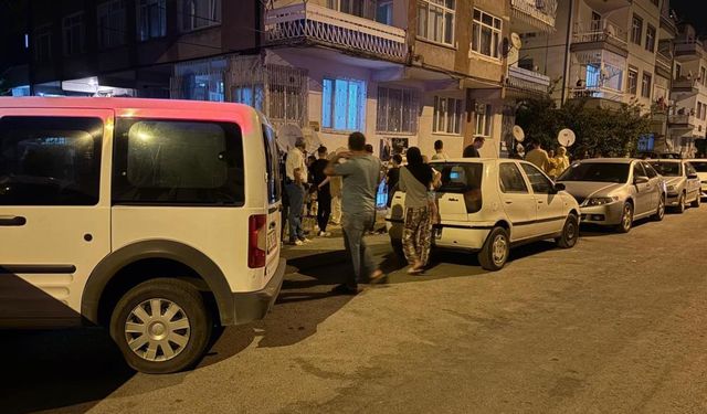 Boşandığı Eski Karısını Bıçakla Ağır Yaraladı