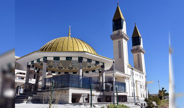 Mevlid Kandili’nde Külliyede Anlamlı Program