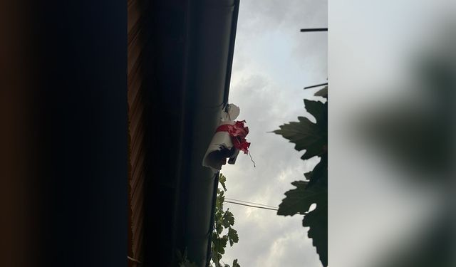 Eğitim Amacıyla Atılan Roket Evin Çatısına Düştü