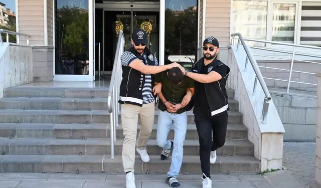 Doktor Hesaplarını Kullanan Hastane Personeli Yakalandı