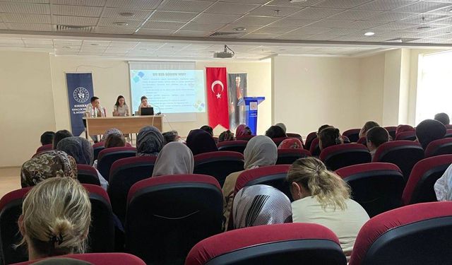 Hatice Hanım Kız Yurdu’nda “Aile Yılı” Eğitimi Düzenlendi