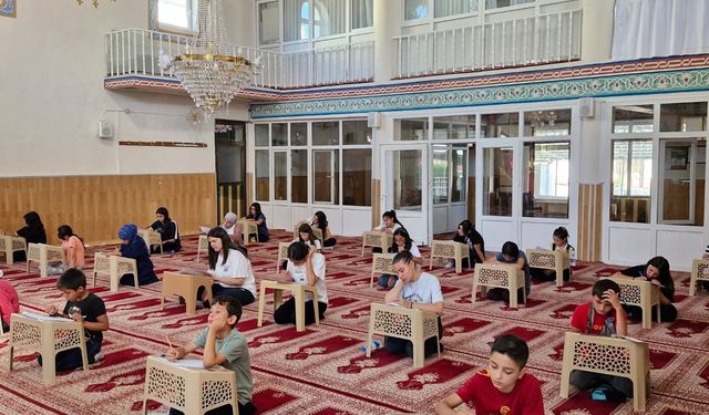 Sulakyurt’ta Ödüllü Bilgi Yarışması Yoğun İlgi Gördü