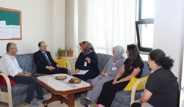 Başhekim Varol Kardiyoloji Servisini Ziyaret Etti
