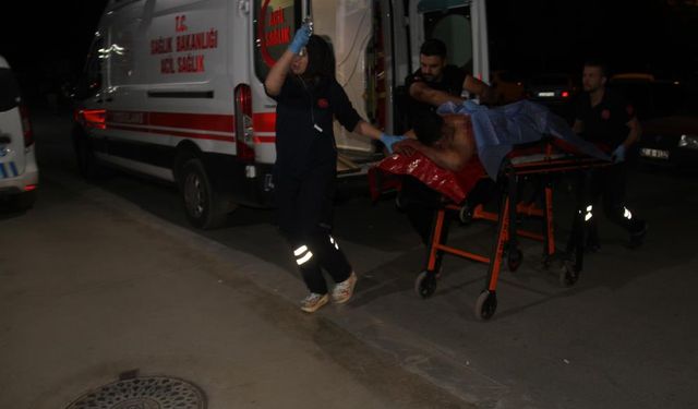Bir Kişi Tanımadığı Şahıs Tarafından Bıçaklandı
