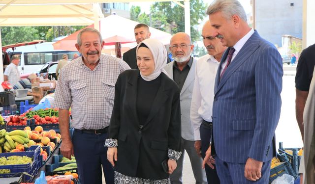 Başkan Sungur ve Milletvekili Erdoğan Vatandaşlarla Buluştu