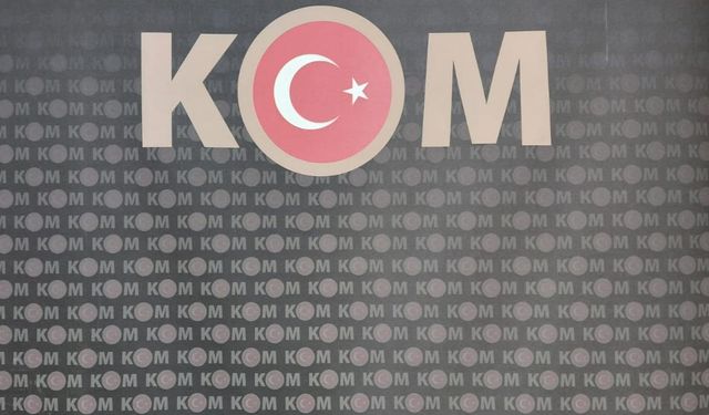 Cephanelik  gibi.4 tabanca yakalandı