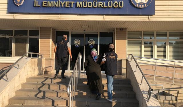 FETÖ'cü Kadın Yakalandı
