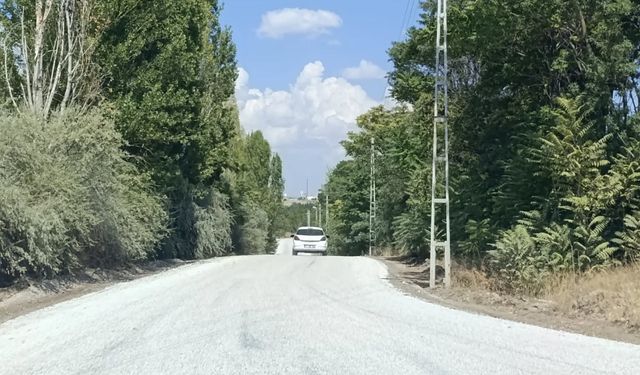 Bahşılı’da Yol Yapım ve Asfalt Çalışmaları Hız Kazandı