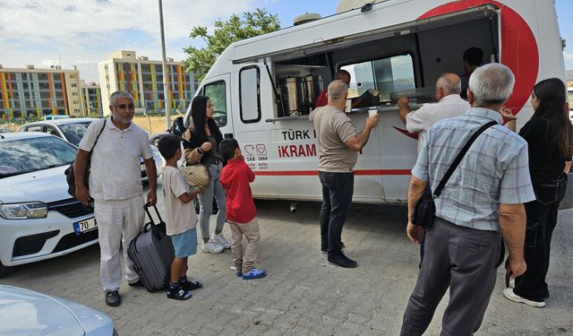 Kızılay Kırıkkale’den Öğrenci ve Velilere İkram