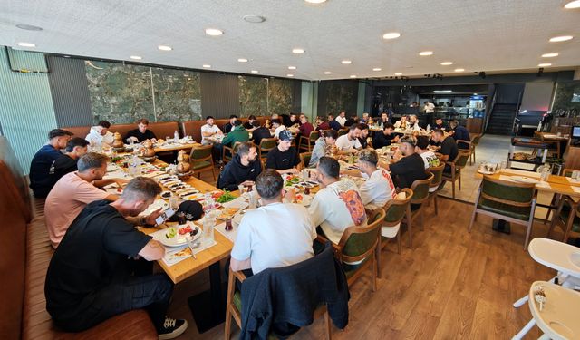 Kırıkkale FK Ailesi Kahvaltıda Bir Araya Geldi