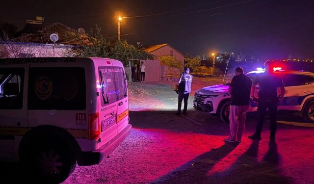 Çocuk Nedeniyle Tartıştı, Komşusunu Bıçakladı