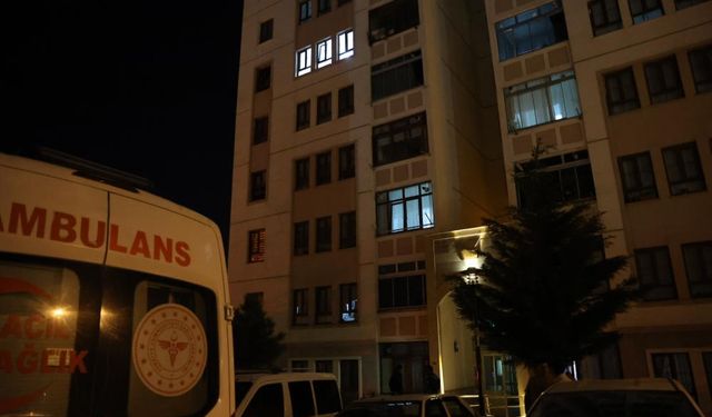 Üniversiteli Genç Evinde Ölü Bulundu