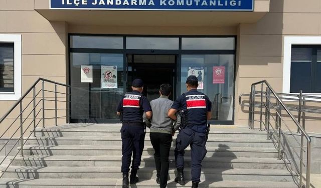 Madde Suçundan Aranan Hükümlü Jandarma Yakalandı