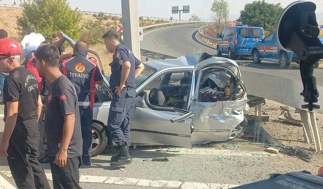 Kırıkkale'de feci trafik kazası;