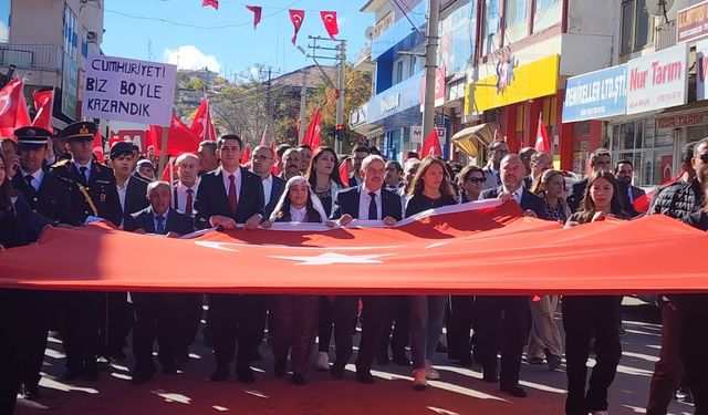 Keskin’de Cumhuriyet Coşkusu Meydanlara Taştı