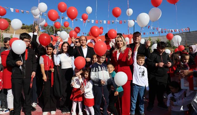 Başkan Önal: “Cumhuriyetimizi Bilimle Taşıyacağız”