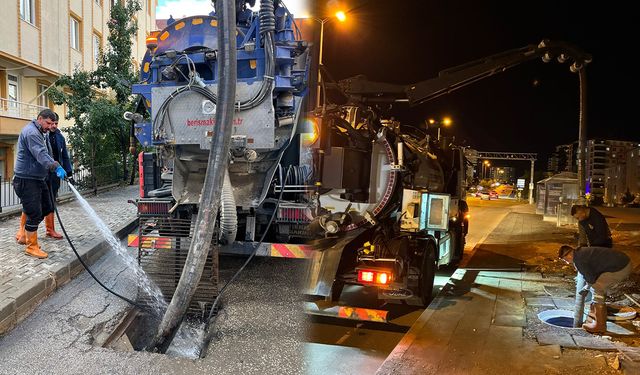 Kırıkkale’de Kanal ve Mazgal Temizliği Devam Ediyor