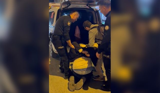 Saldırgan Şahıs Polise Yumruk Attı, Ortalık Karıştı