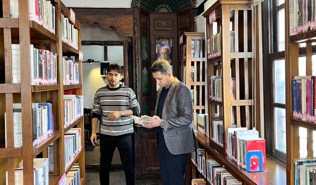 Kaymakam Kayatürk, Keskin Halk Kütüphanesi’ni Ziyaret Etti