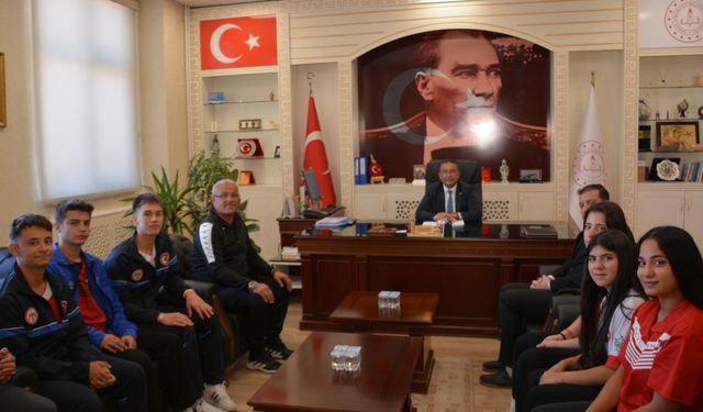 Beyzbol Milli Takımı Öğrencileri Güney’i Ziyaret Etti