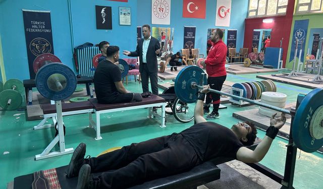 İl Müdürü Hamza Güneş’ten Sporculara Moral Ziyareti