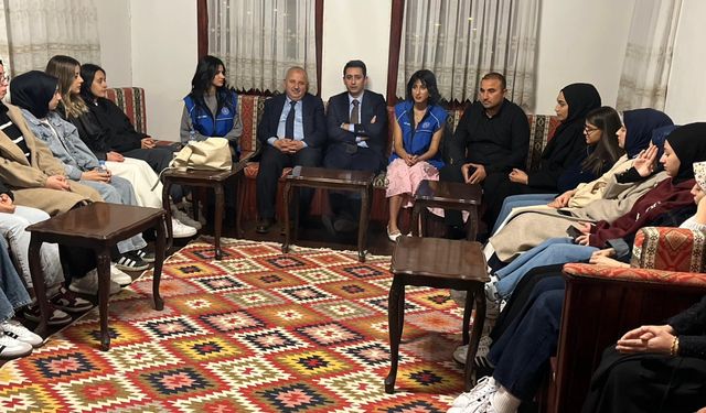 Kaymakam Kayatürk Gençlerle Bir Araya Geldi