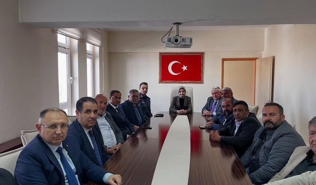 Kaymakam Uzunyol, Muhtarlarla Bir Araya Geldi