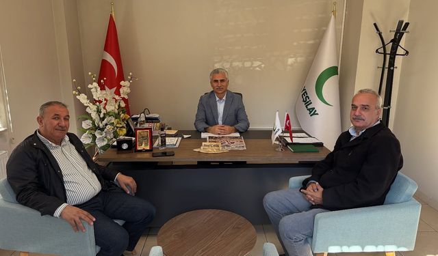 AK Parti Heyetinden Yeşilay’a Destek Ziyareti