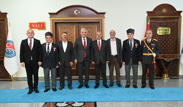 Cumhuriyet’in 102. Yılı Valilikte Coşkuyla Kutlandı