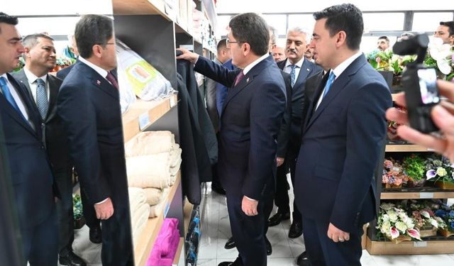 Bakan Tunç, Tutuklu ve Hükümlü Ürünlerini İnceledi