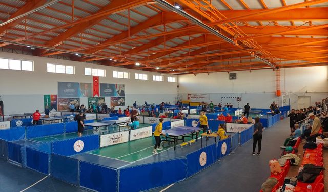 Masa Tenisi Bölge Finalleri Kırıkkale’de Sürüyor