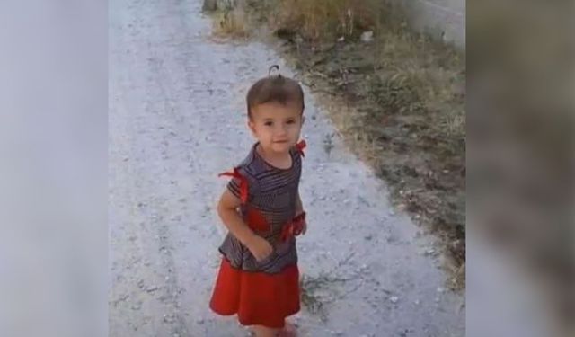 2 Yaşındaki Kız, Traktör Altında Kalarak Can Verdi