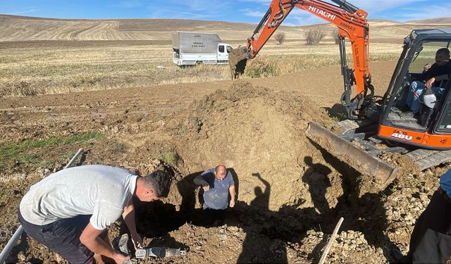 Su Arızaları Giderildi, Yol Çalışmaları Sürüyor