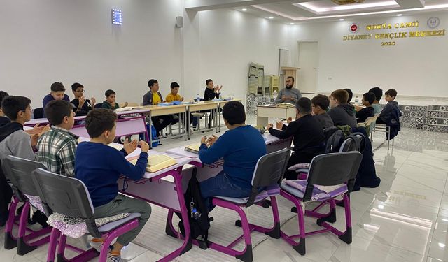 Diyanet Gençlik Merkezi’nde Anlamlı Etkinlik