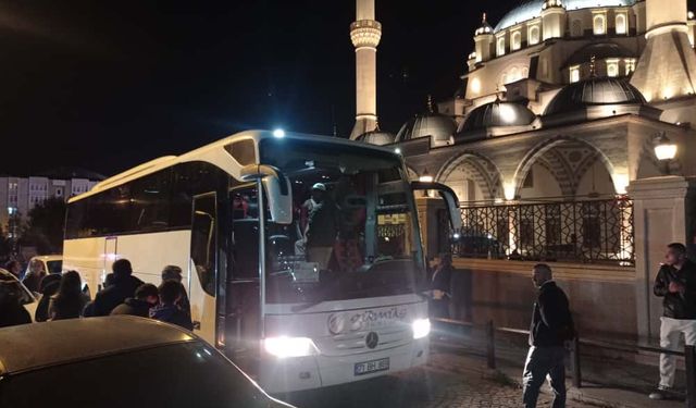 Kırıkkale’den 77 Kişilik Umre Kafilesi Dualarla Uğurlandı