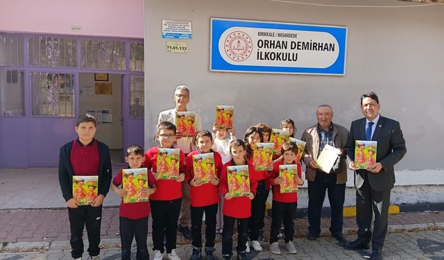 Depremde Kızlarını Kaybeden Annenin Anlamlı Eseri